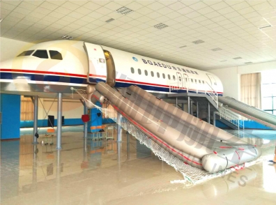 临沧空客A320陆地紧急撤离训练器